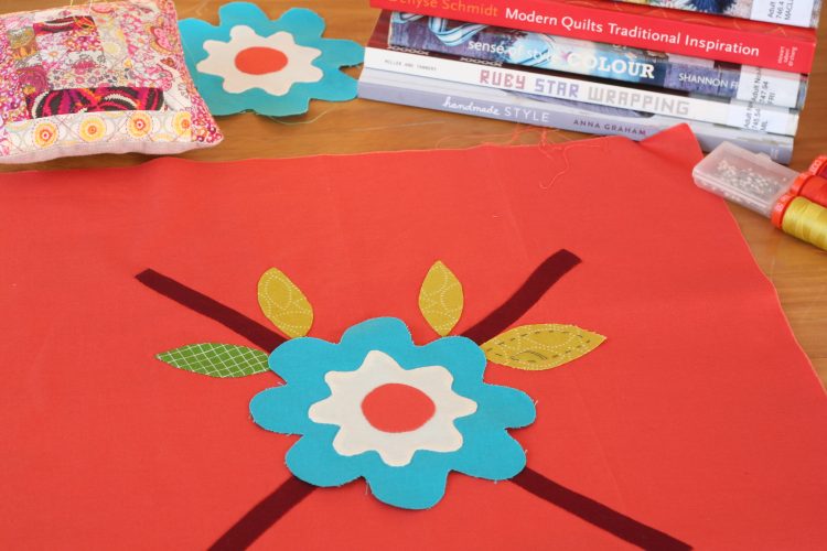 floral appliqué by wooden spoon quilts
